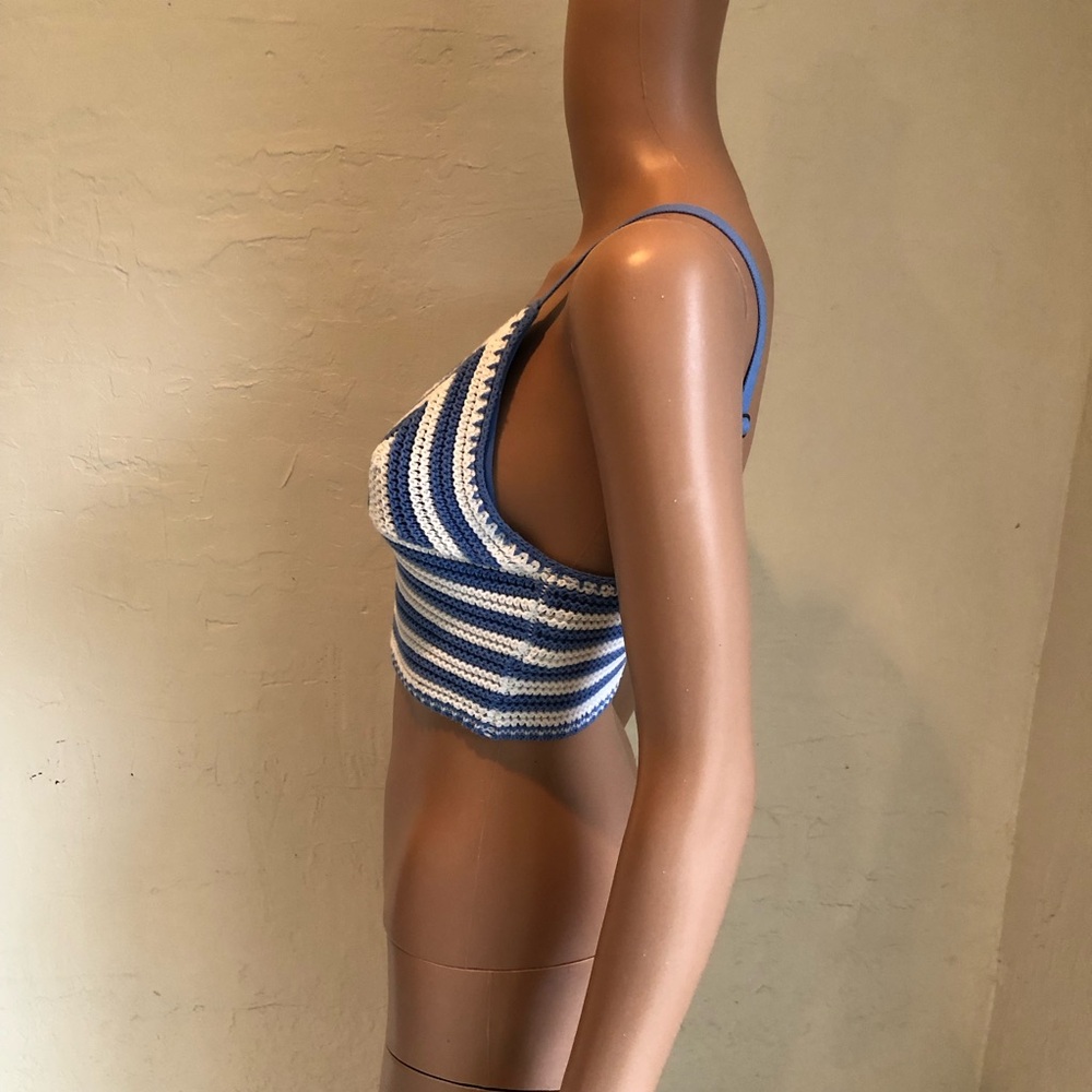 Hollister Blue/White Striped Crochet Knitted Crop Top Shirt Women’s Size S - Picture 3 of 16